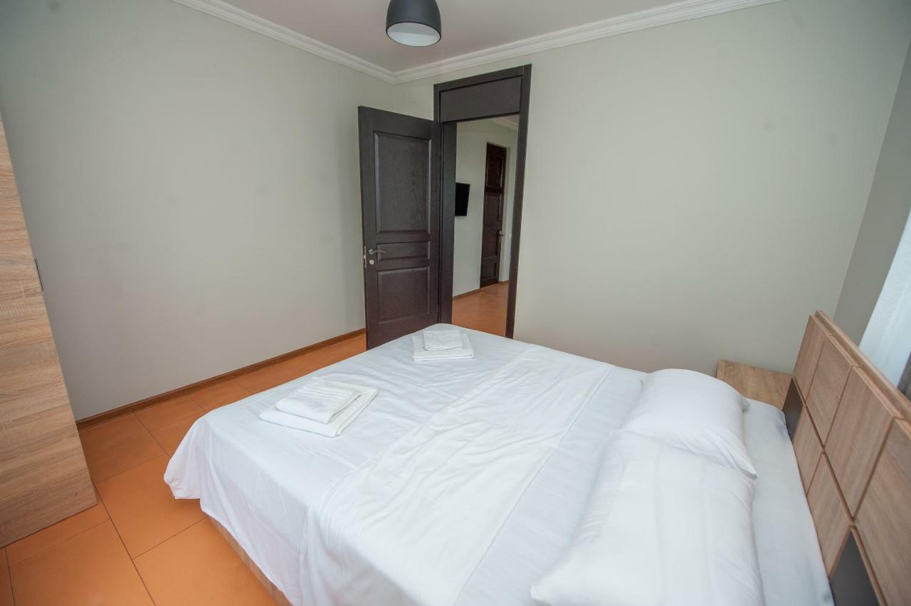 Hotel Cosmos Batumi Exterior foto